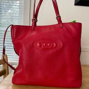 TOD’S Vintage Leather Tote